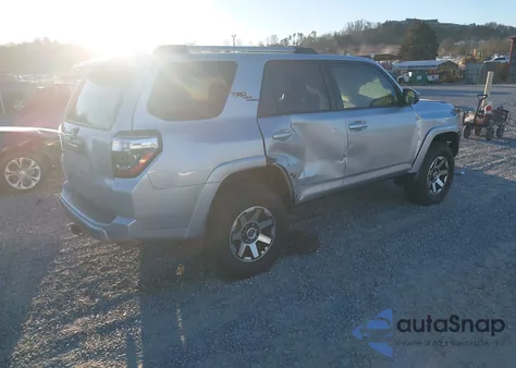 2018 Toyota 4Runner Trd Off Road из США, поврежденный, VIN JTEBU5JR4J5521407